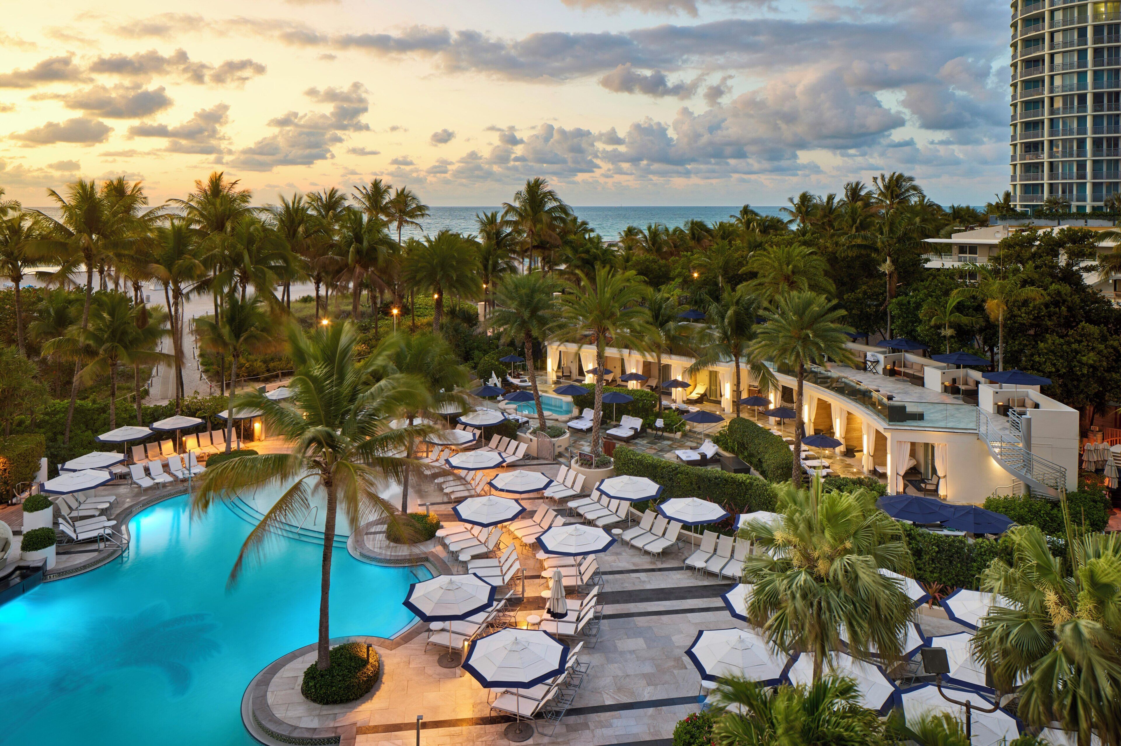 Pool and hotel grounds at Loews Miami Beach Hotel